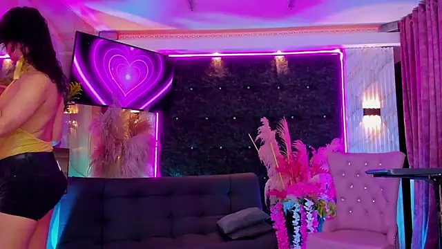 Queens_Wonders_Blonders 라이브 XXX 채팅
