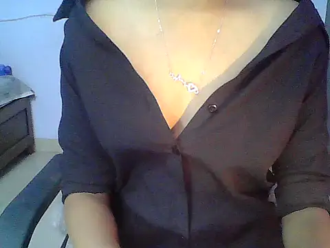 Bold_girl23 live XXX chat