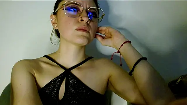 Juls_winter_ Chat XXX in diretta