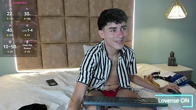 Dyla_n18 Show Webcam