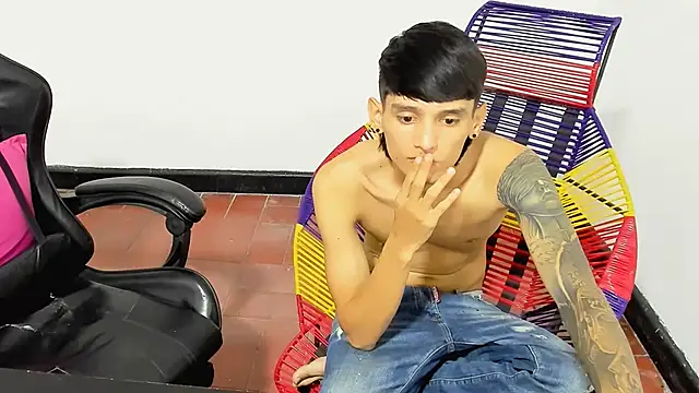 BOY-767 Webcam Show