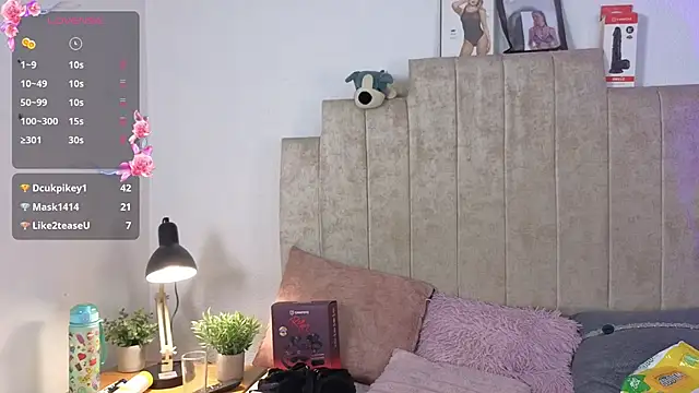 Онлайн чат XXX Emily_hall19