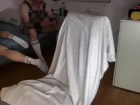 alejandrobg@xh 在線直播表演