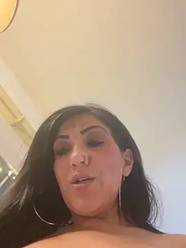 XXX chat uživo modela LittleMissEeve