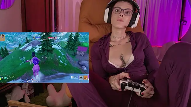 GennaJames 网络视讯表演