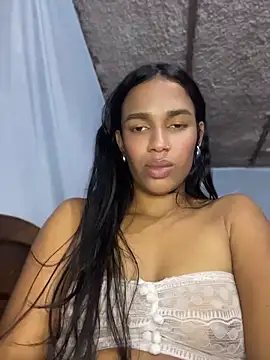 FlorSalvaje_'s Live XXX Chat