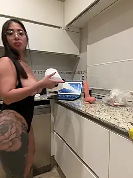 Show modela maferalvarexxx na web-kameri