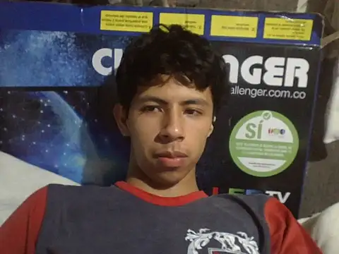 Carlos_Albert02 Adlı Modelin Web Kamerası Şovu