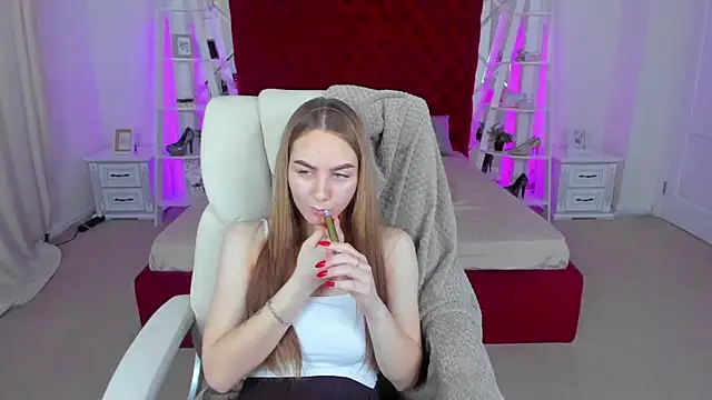 Phòng Chat Trực Tiếp MilaAddams