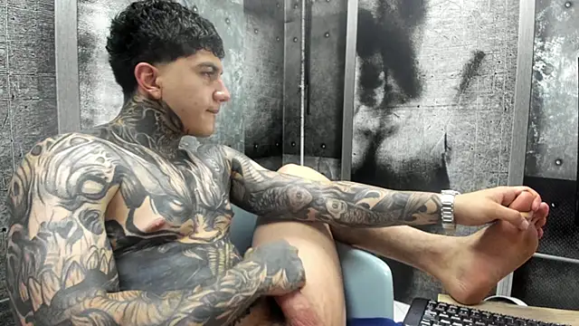 Вебкам-шоу Gury_tattoo