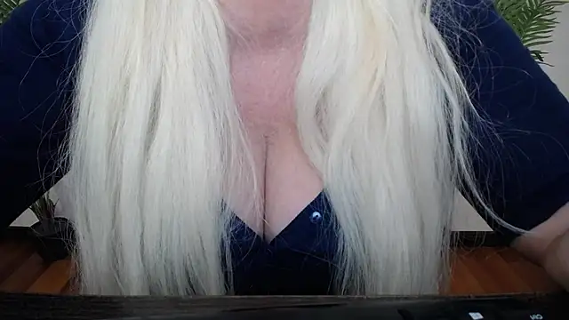 BlondyLeeBestのライブXXXチャット