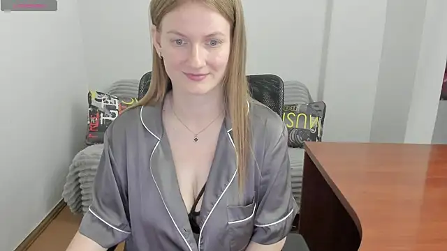 Alisha_Skyes Show in webcam