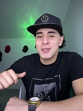 Show modela Maximuz1920 na web-kameri