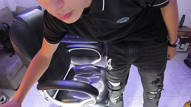 Jereth_Boy Live XXX-Chat