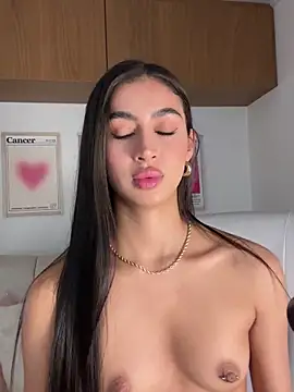 maddy_bronw_'s Live XXX Chat
