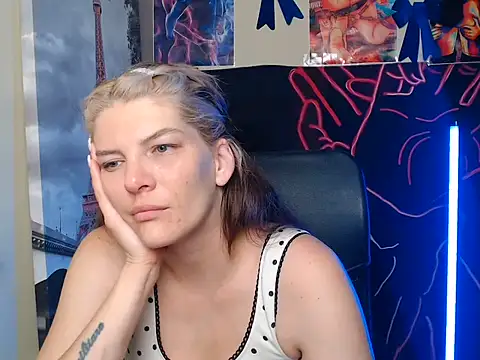 VanessaRey_: απευθείας συνομιλία ΧΧΧ