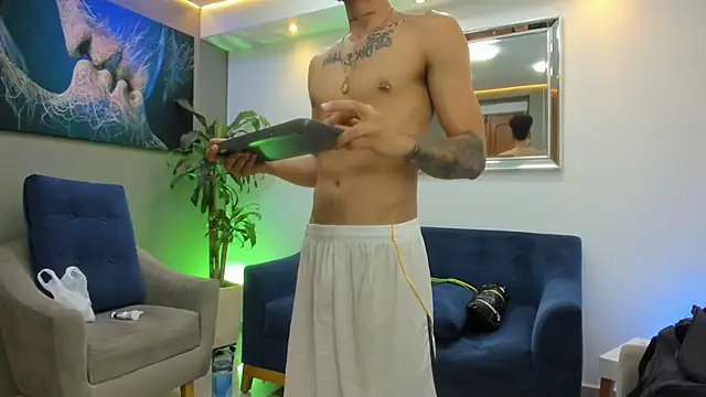 denis_winslow Chat XXX live