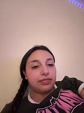 Živý XXX chat CharmingMaddie