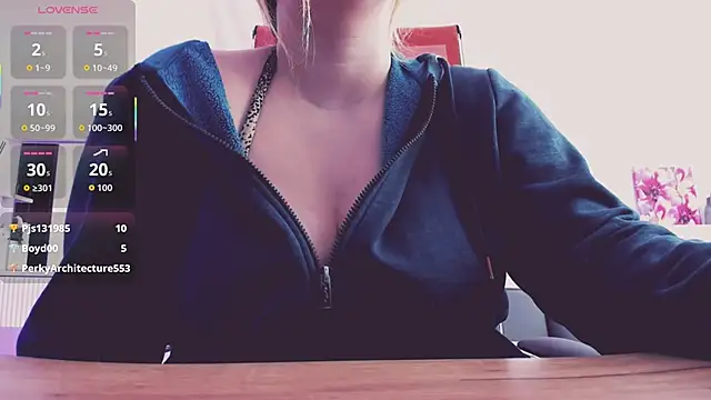 DiaAngell's Live XXX Chat