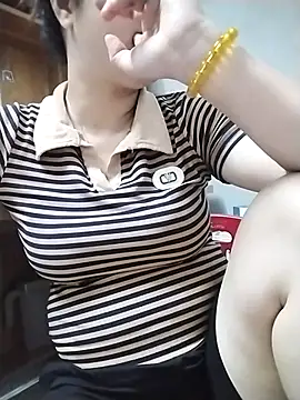 Girl_lovebaby 网络视讯表演