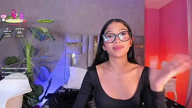Tyla_Ks' Live XXX Chat