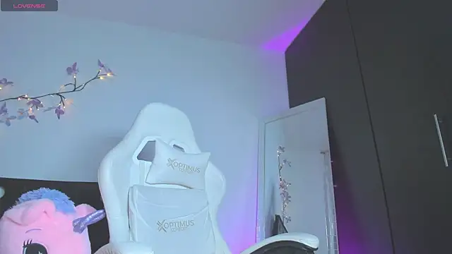 Chat +18 de kittyrush_ ao vivo
