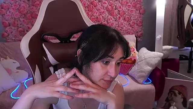 Chat XXX en directo de CarolinaaFoxyyy