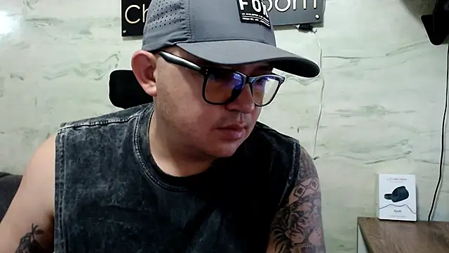 maximo_daddy – webcam-show
