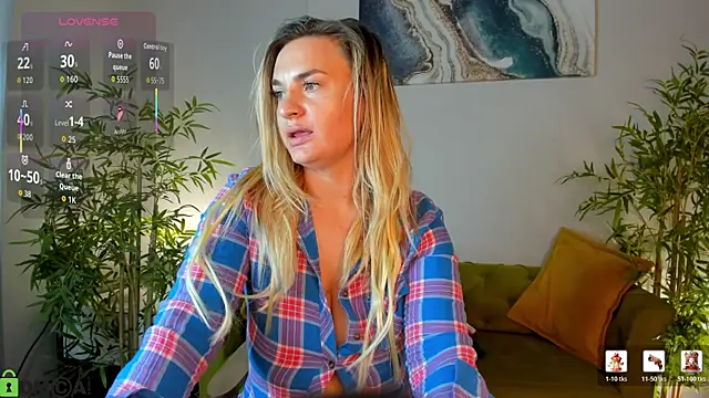 Marie_Ellie live XXX chat