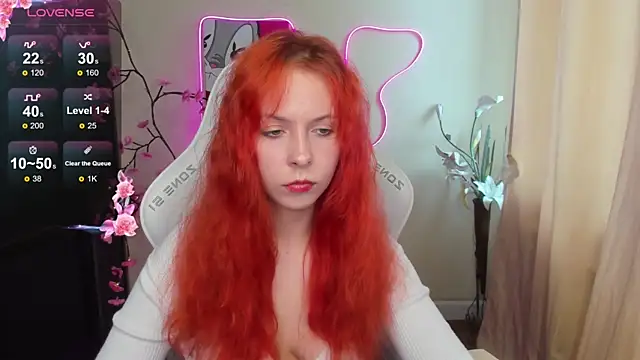 InfernoKitten live XXX chat