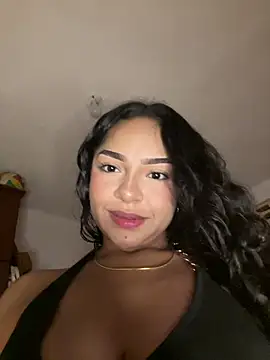 Evviiee_ Adlı Modelin Canlı Sohbet Odası
