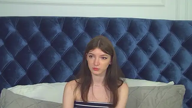 SophiaProve's Live XXX Chat
