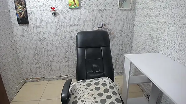victoria_be: διαδικτυακό σόου στην κάμερα