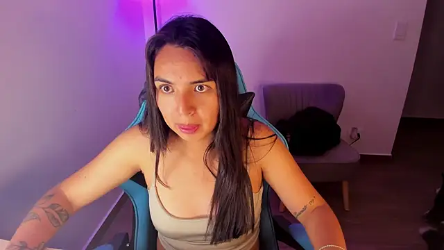Nicole_Ss Adlı Modelin Canlı XXX Sohbeti