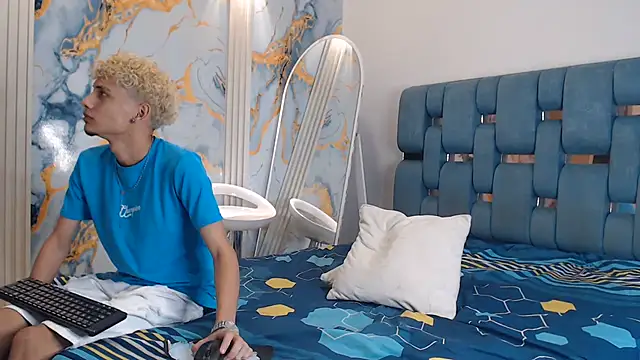 YOUNG_BOYS_HELL Chat XXX in diretta
