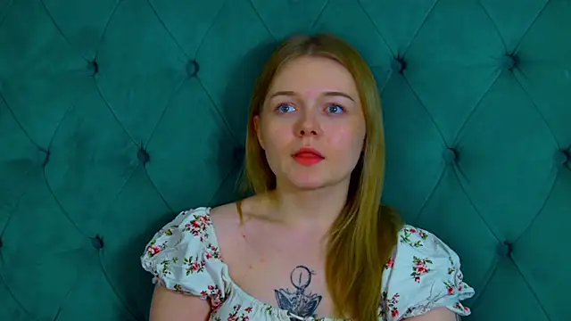 ElinaVale's Live XXX Chat