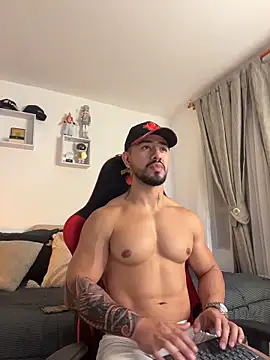 Ezzio_Scolaro 网络视讯表演