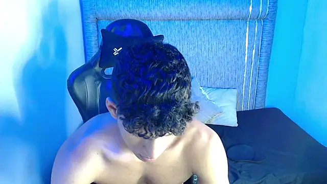 Nicolas_brown_ Webcam-Show