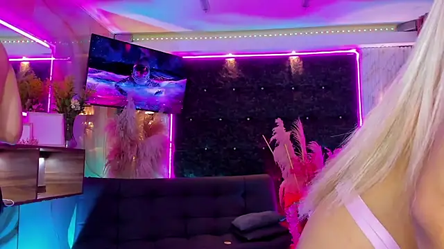 Queens_Wonders_BlondersのライブXXXチャット