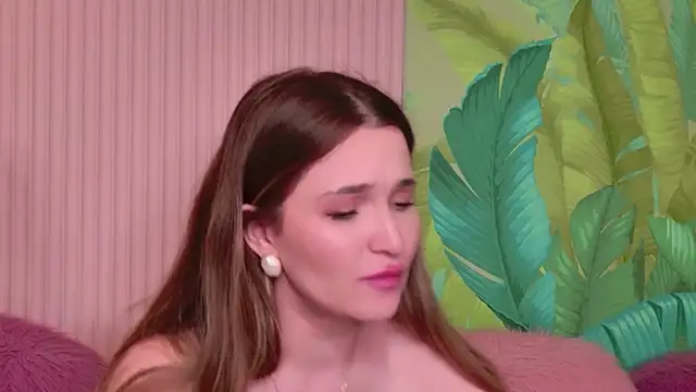 Chat +18 de Lina_Sinerz ao vivo
