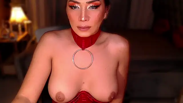 Queen_Giamoor69 webcam show