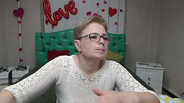 Chat XXX en directo de EmiliaGree