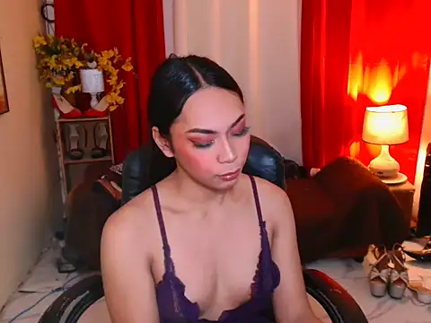 kylieEmparado Adlı Modelin Web Kamerası Şovu