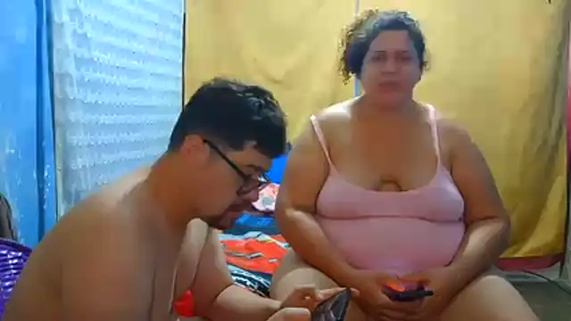 pecadodulce123's Live XXX Chat