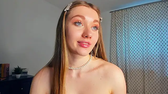 Show modela ThanhBuerger na web-kameri