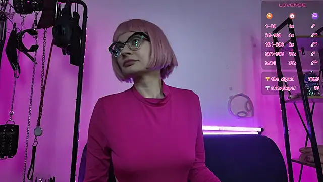 CyberXGoddess Adlı Modelin Canlı XXX Sohbeti