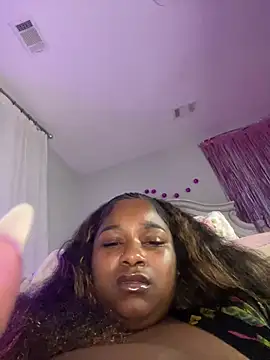 terrestrial-mermaid Show in webcam