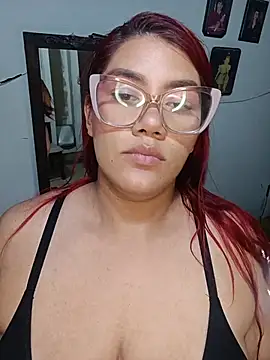 Chat +18 de _Peliroja_ ao vivo