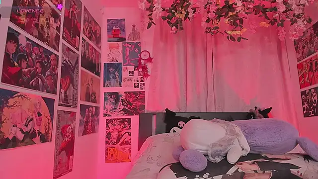 MissCurvyTop's Live XXX Chat