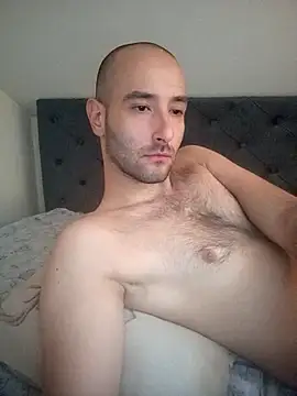 InferredPloce Adlı Modelin Canlı XXX Sohbeti
